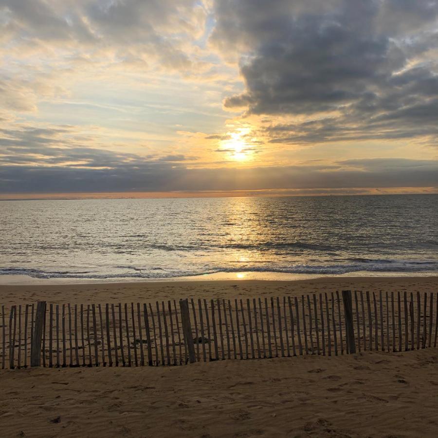 Hôtel d'Orbigny Châtelaillon-Plage Buitenkant foto